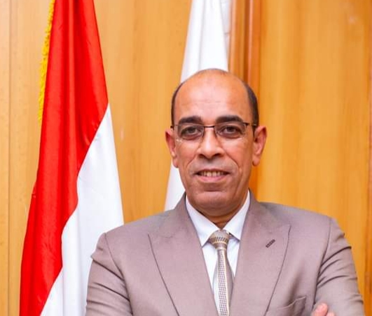 الأستاذ الدكتور عبدالمنعم صدقي، الأستاذ بمعهد بحوث